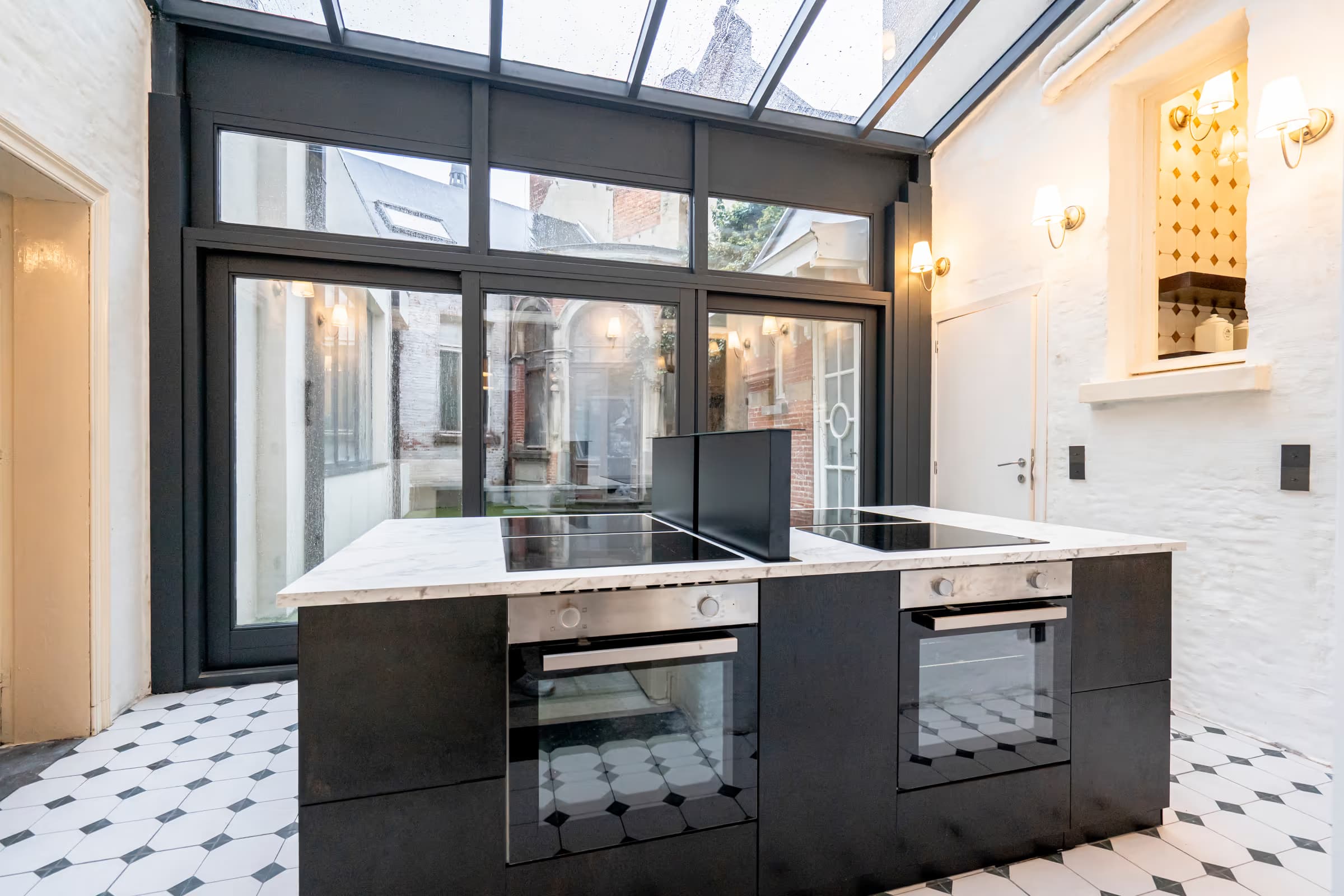 Old Brick thumbnail 24