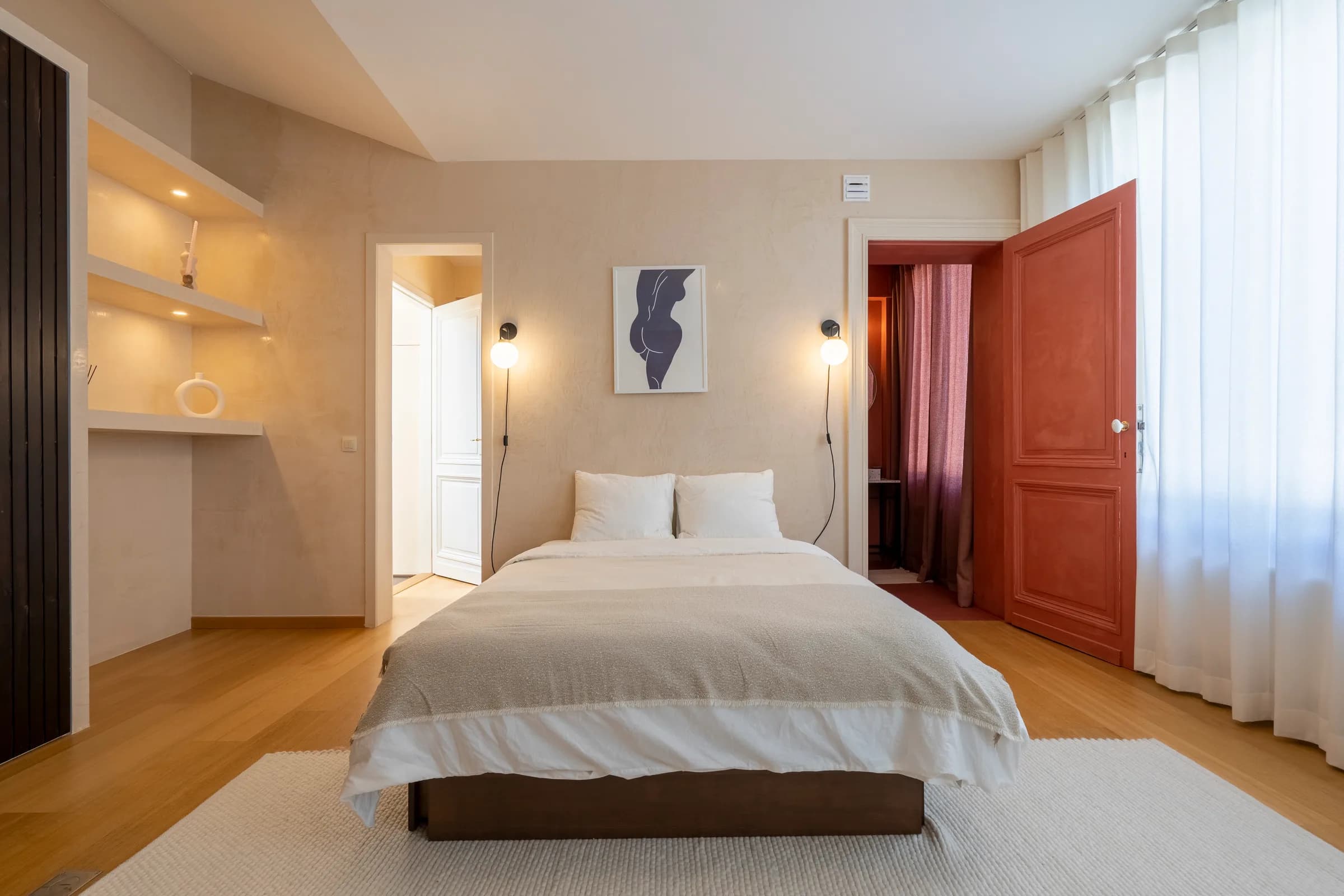 5. Co-living room – Street Side