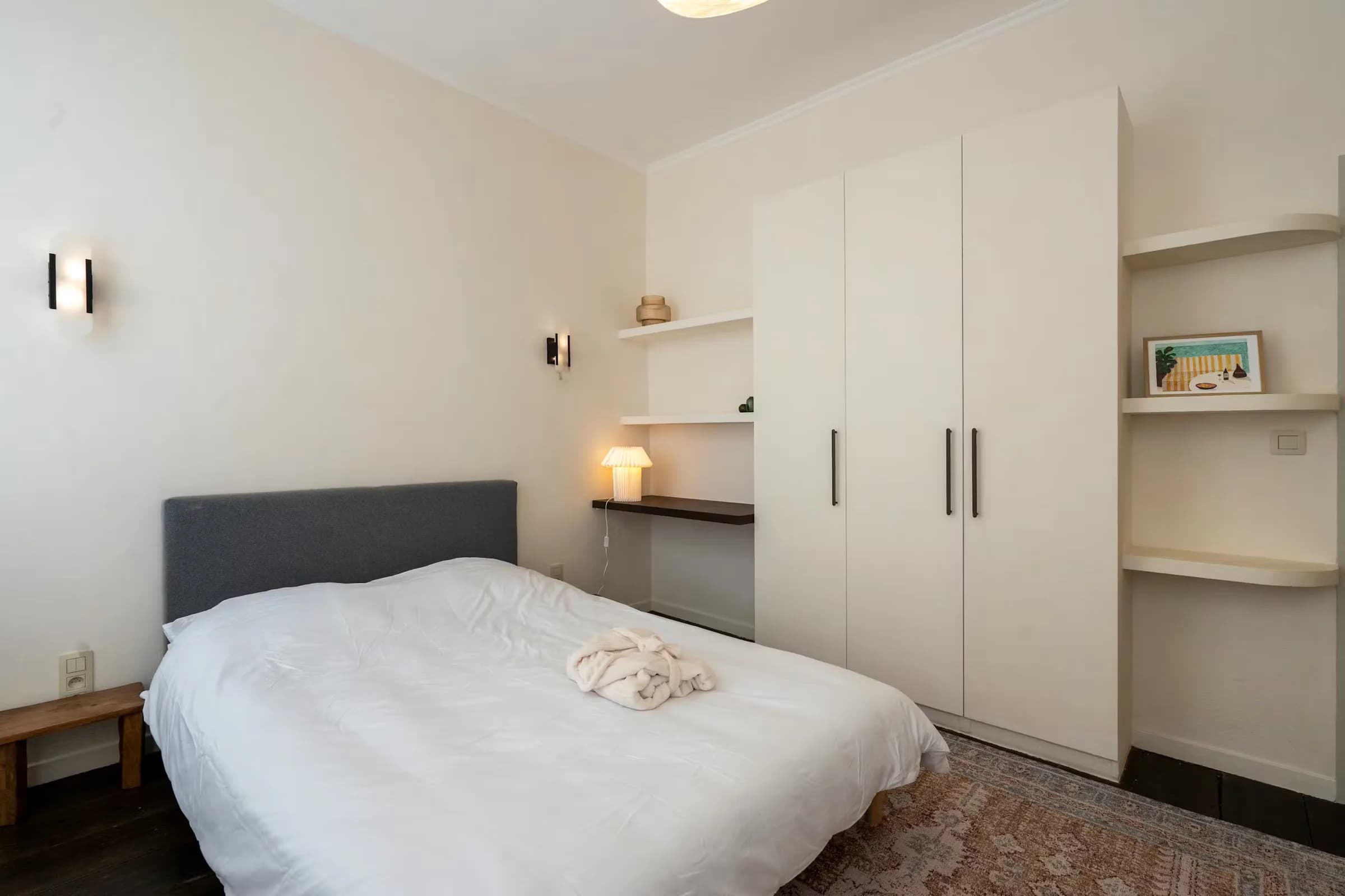 3. Сoliving room – Street Side thumbnail 2