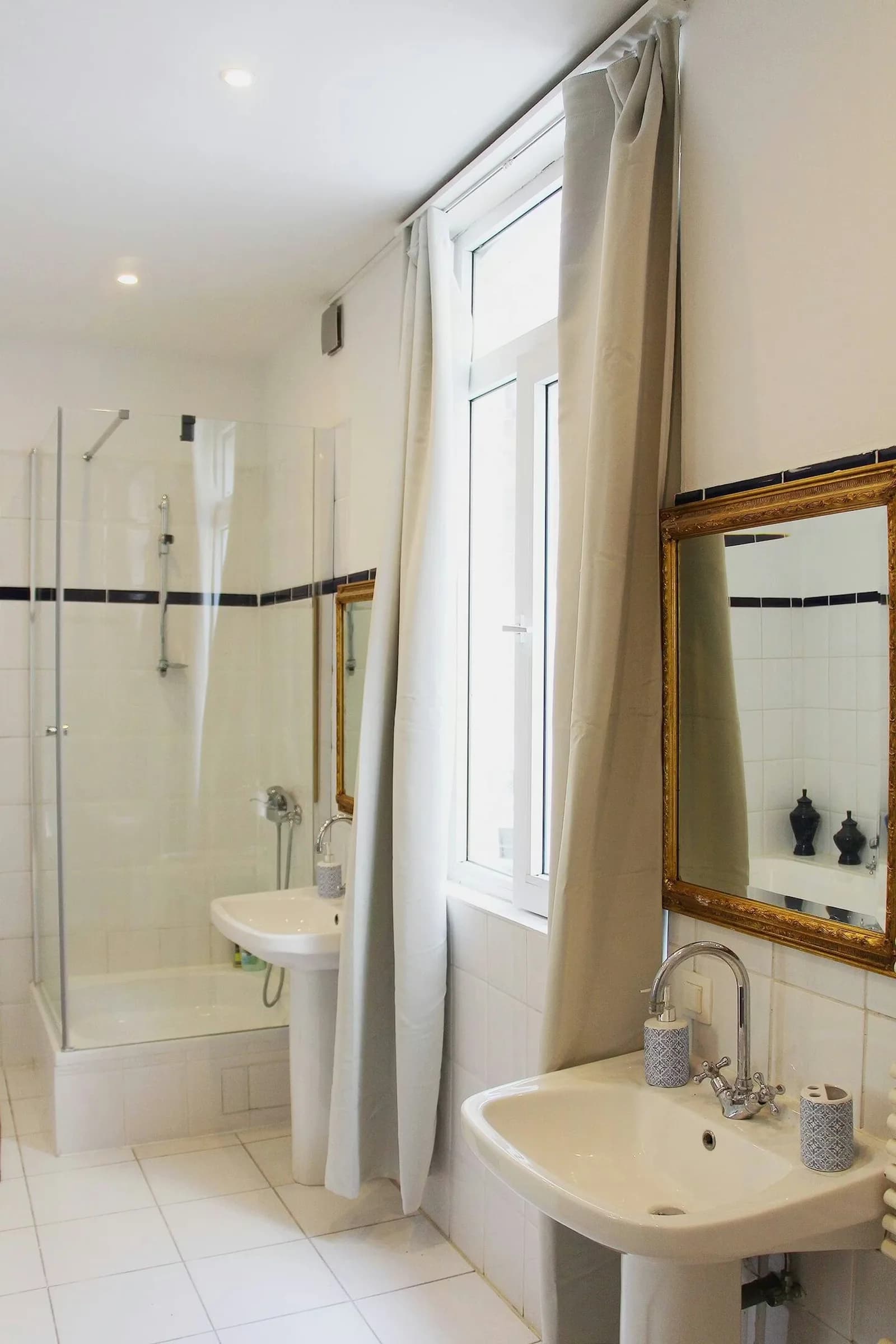 3. Coliving Street Side thumbnail 3