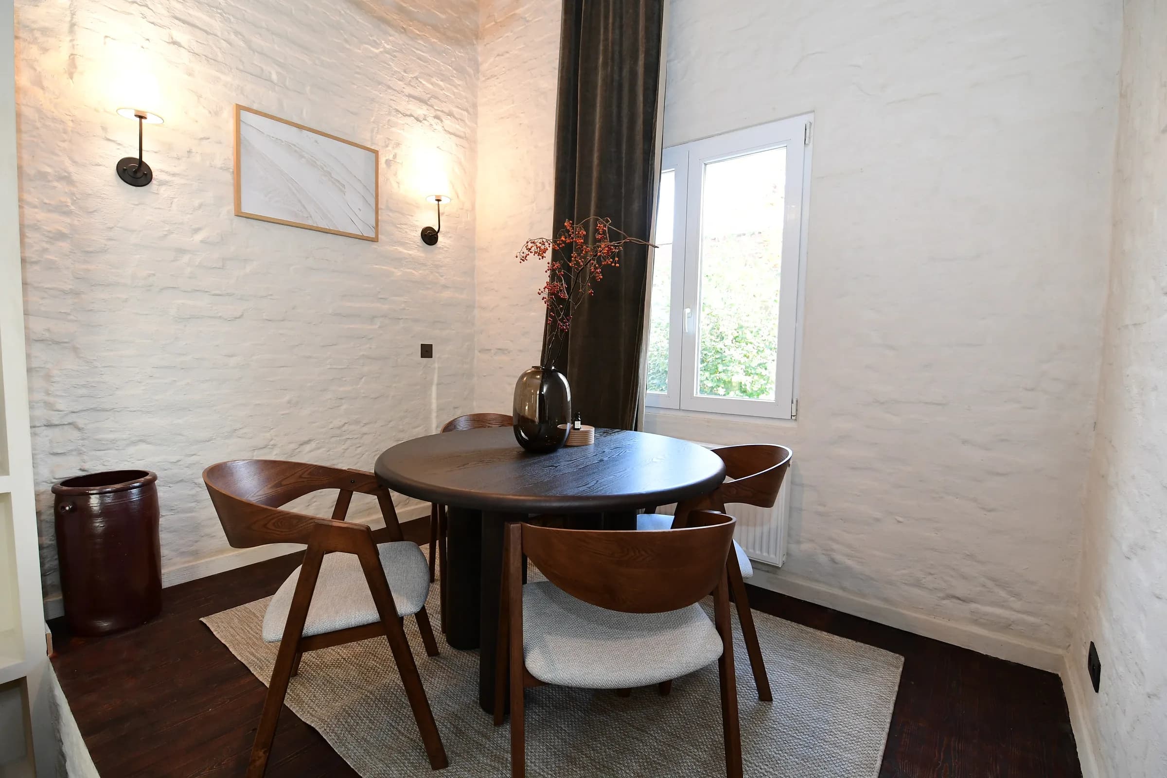 2. Private 2-bedroom apartment thumbnail 4