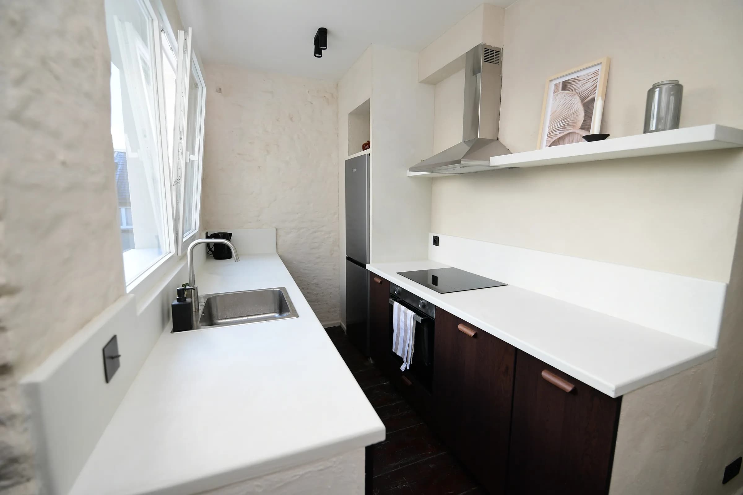 3. Private 2-bedroom apartment thumbnail 12