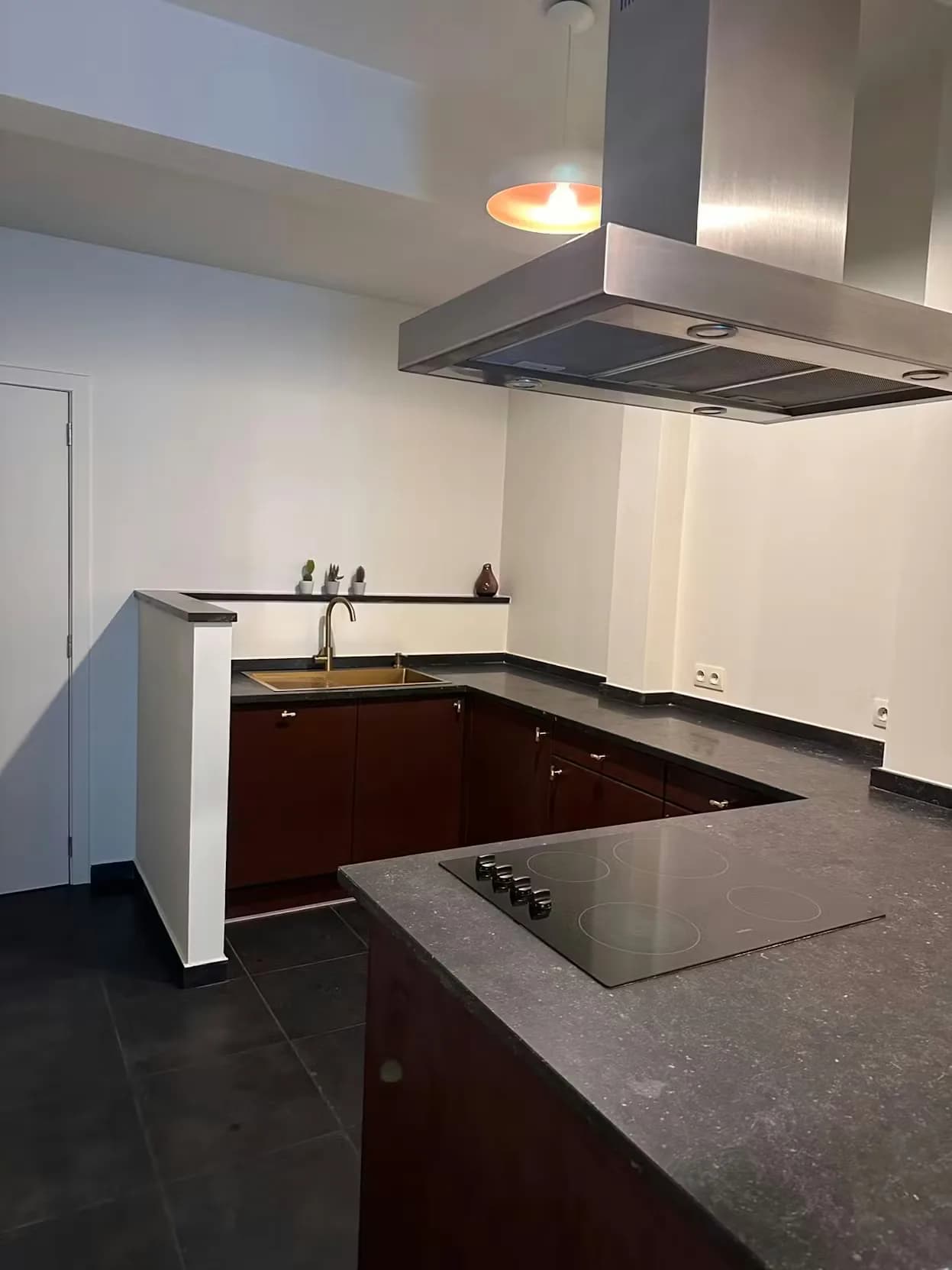 1. Ground Floor Apartment - Room 3 thumbnail 9