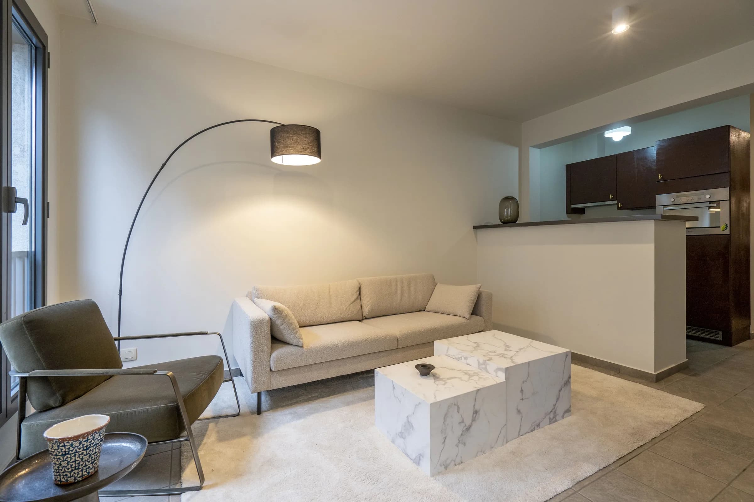 2. Private apartment, street-side thumbnail 5