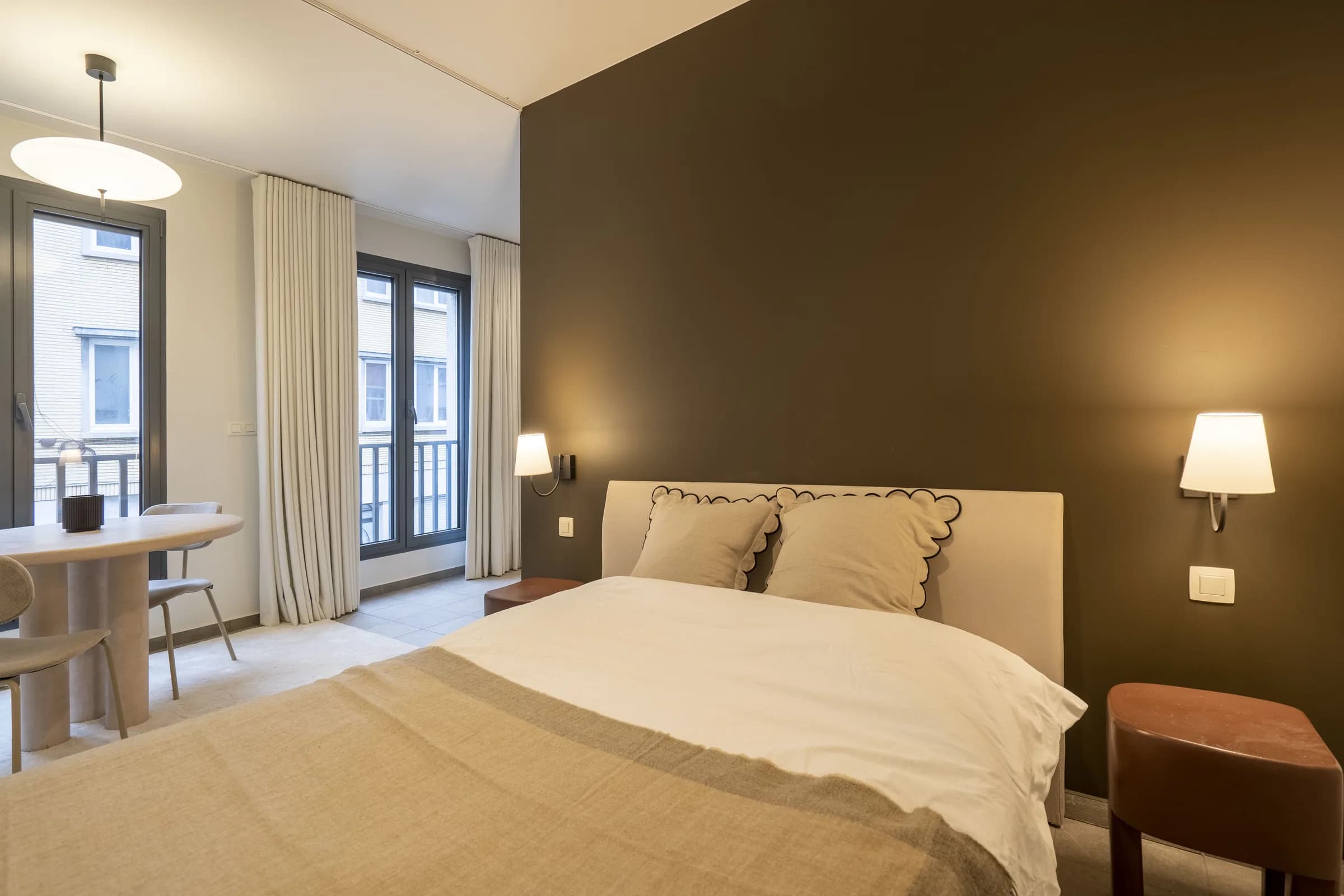 2. Private apartment, street-side photo 1