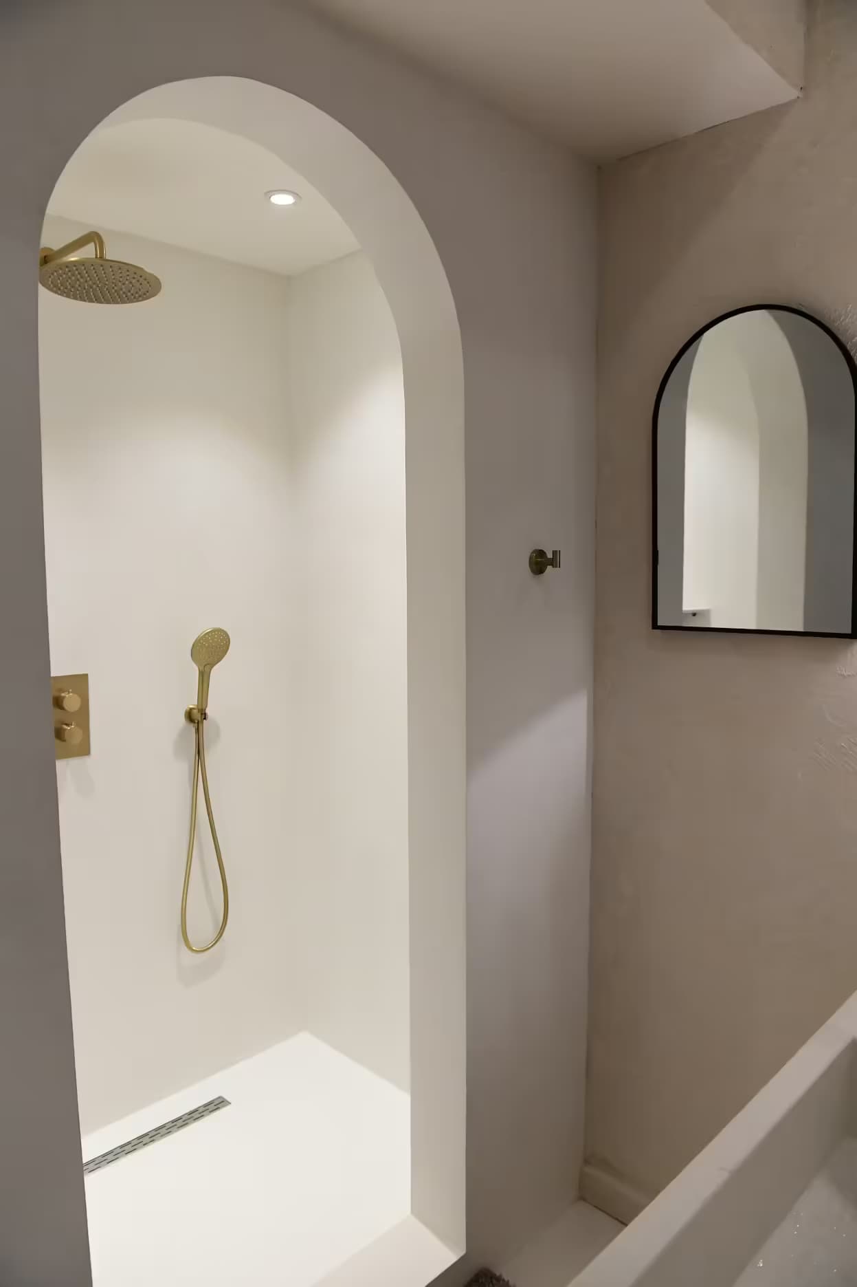 4. Coliving room – Street Side Right thumbnail 3