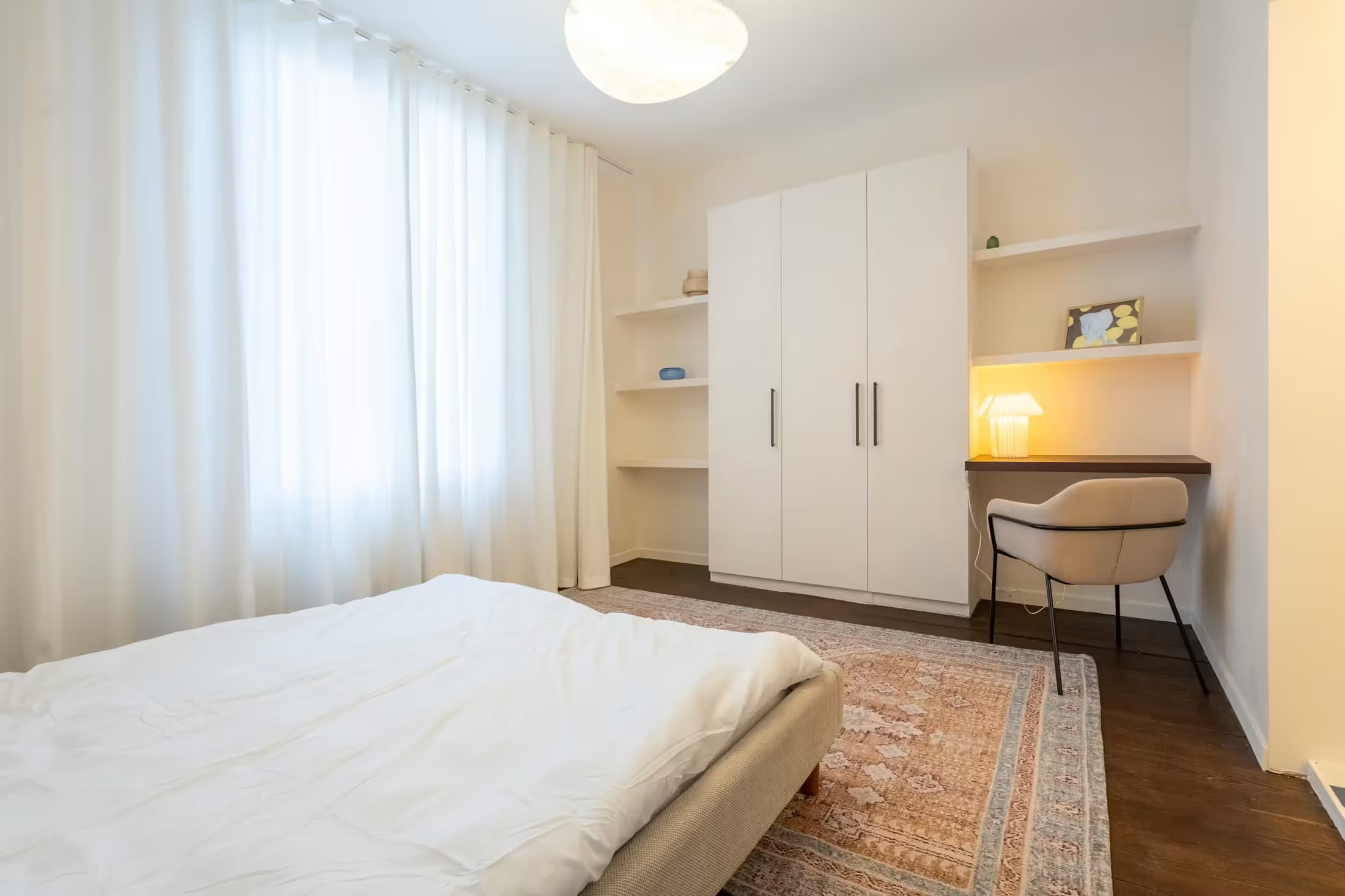 2. Coliving room – Street Side photo 1