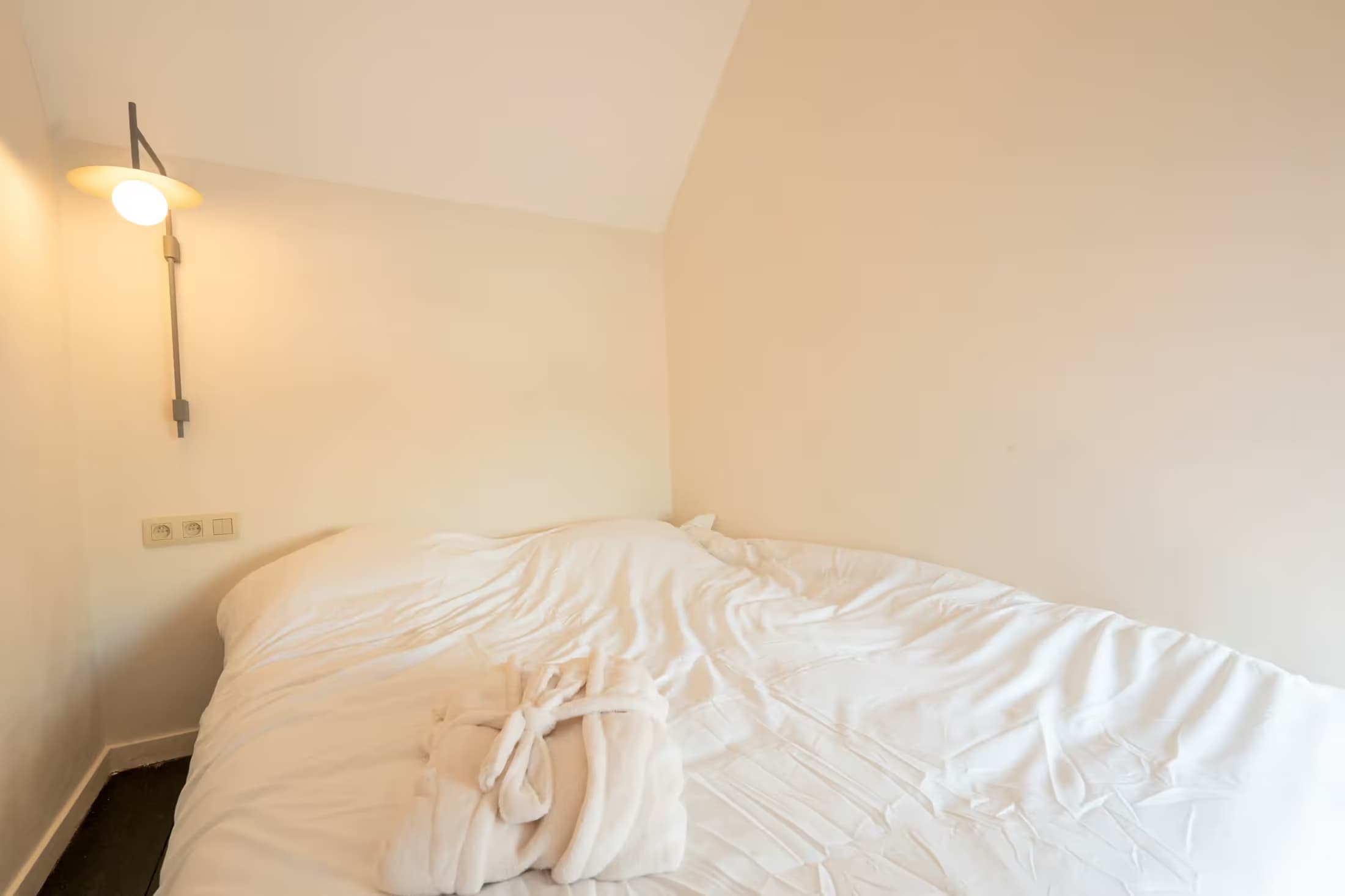 8. Coliving room – Street Side thumbnail 5