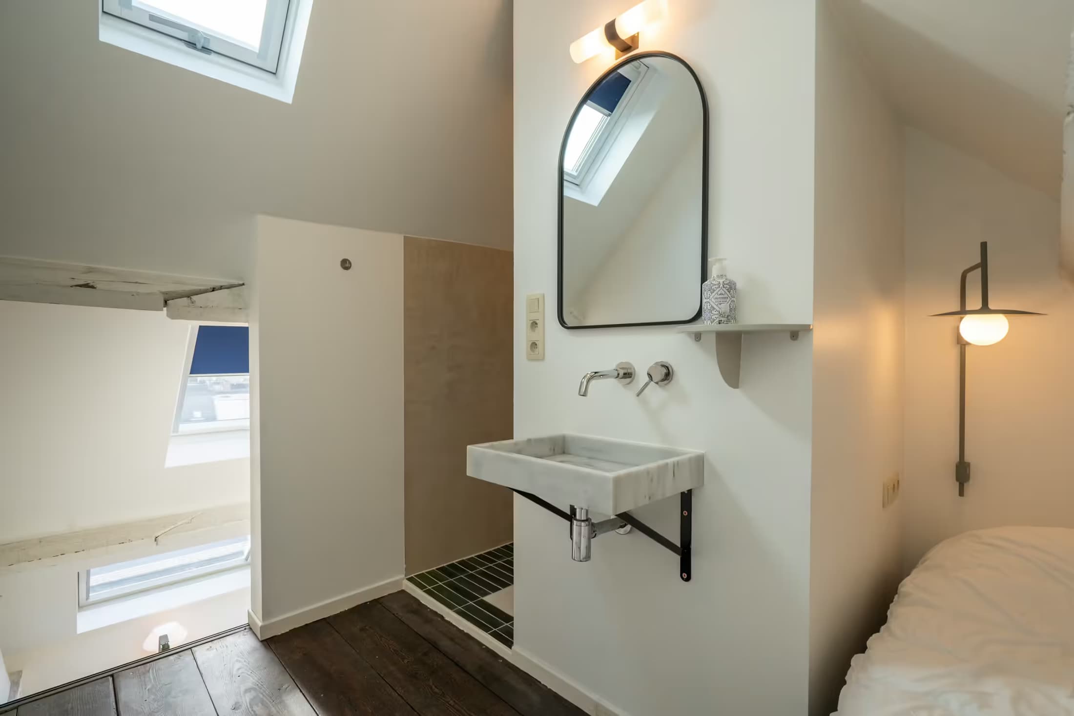 9. Сoliving room – Street Side thumbnail 3