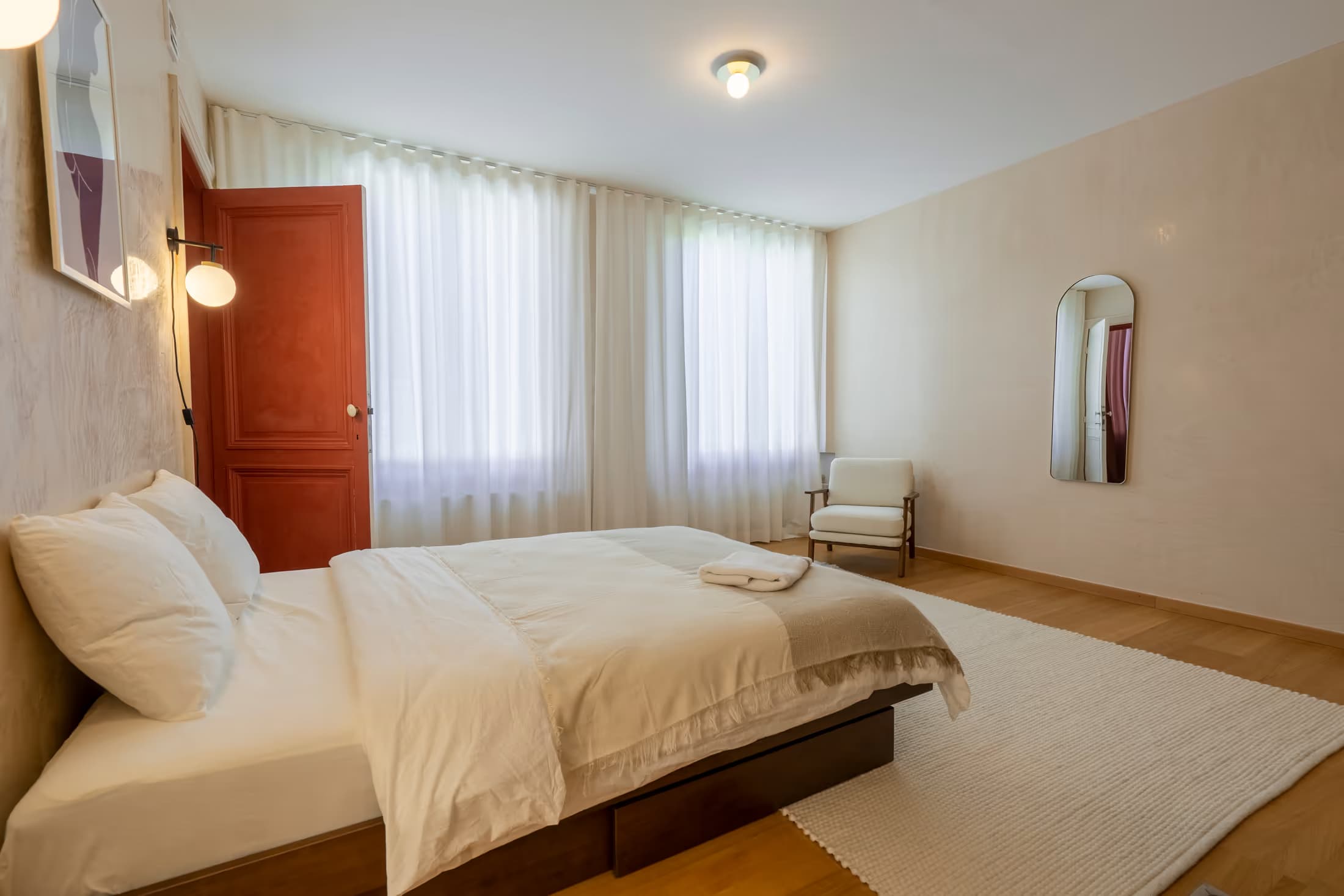 5. Co-living room – Street Side thumbnail 5