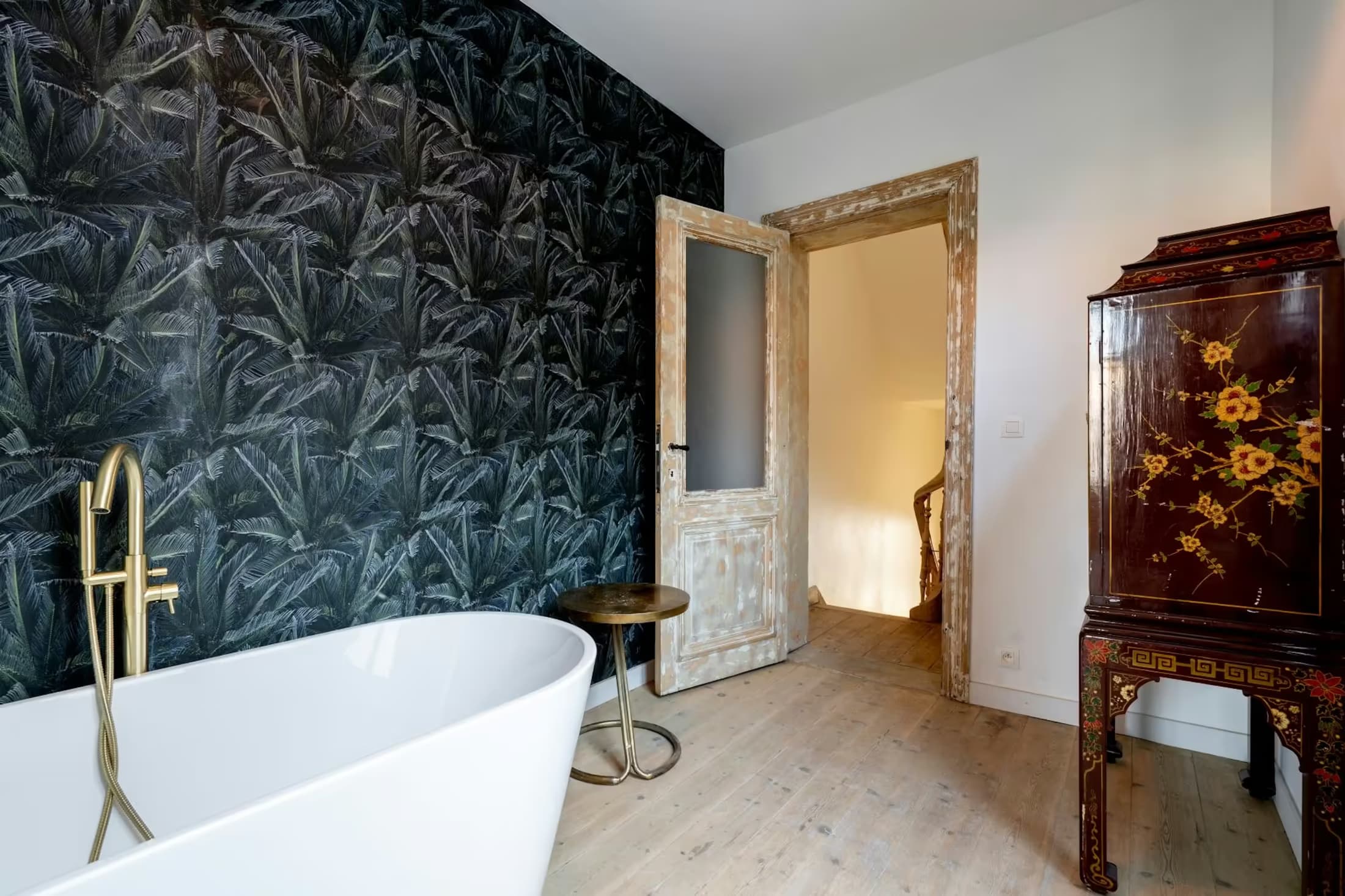 1. Co-living room – Street Side thumbnail 4