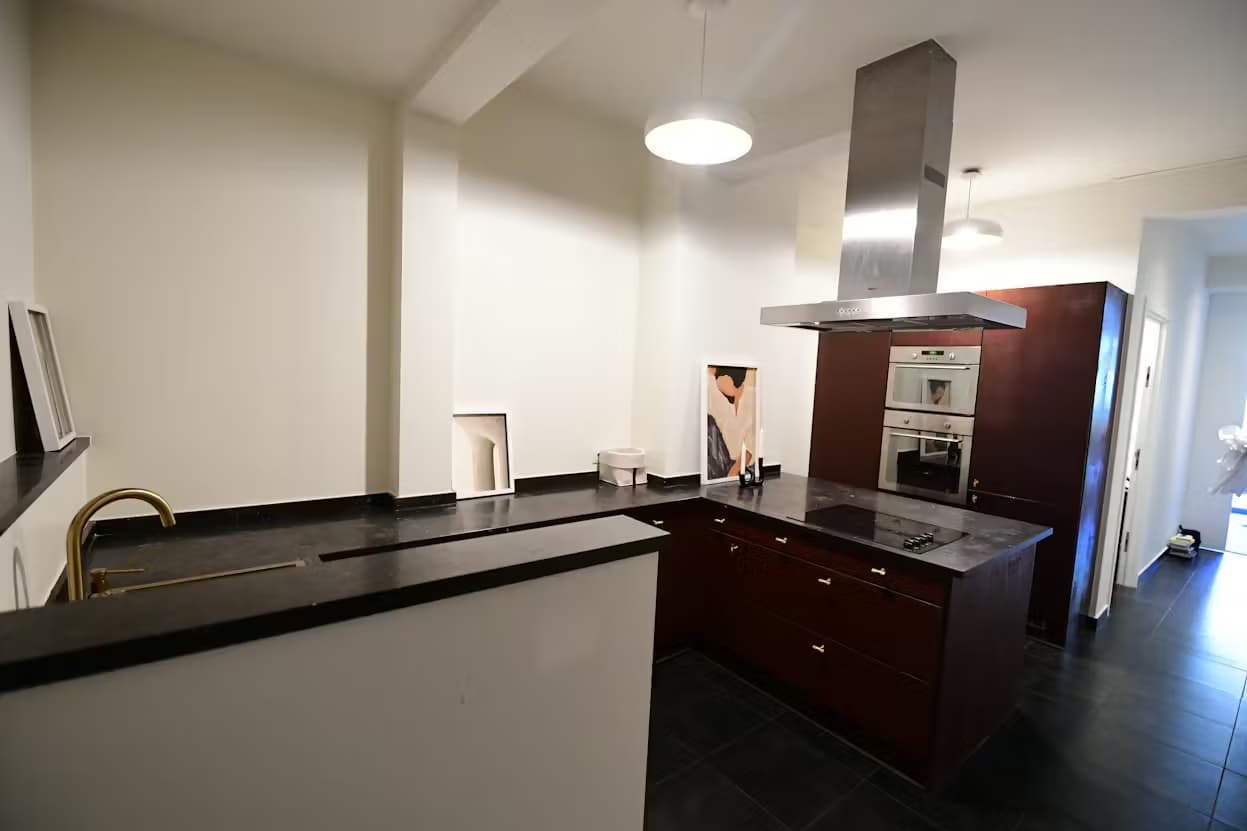 1. Ground Floor Apartment - Room 1 thumbnail 28