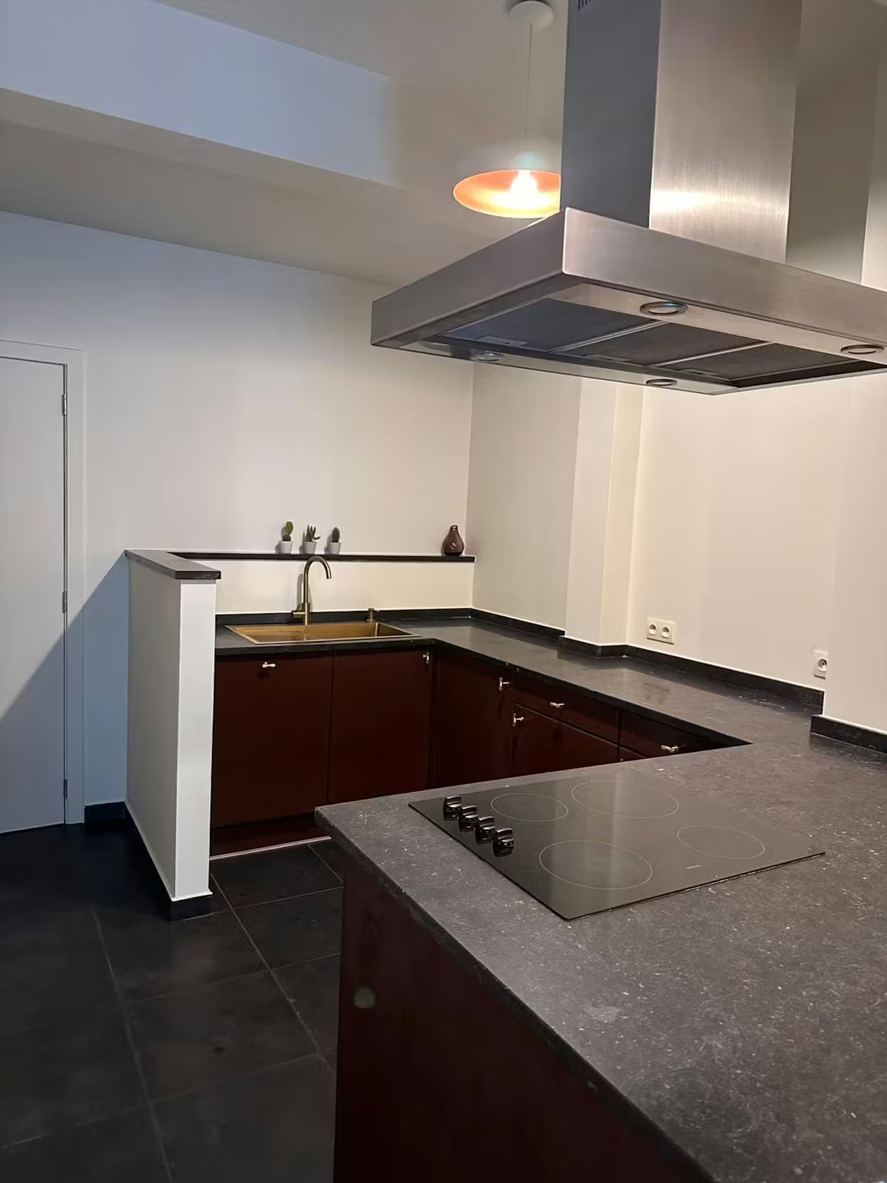 1. Ground Floor Apartment - Room 2 thumbnail 9