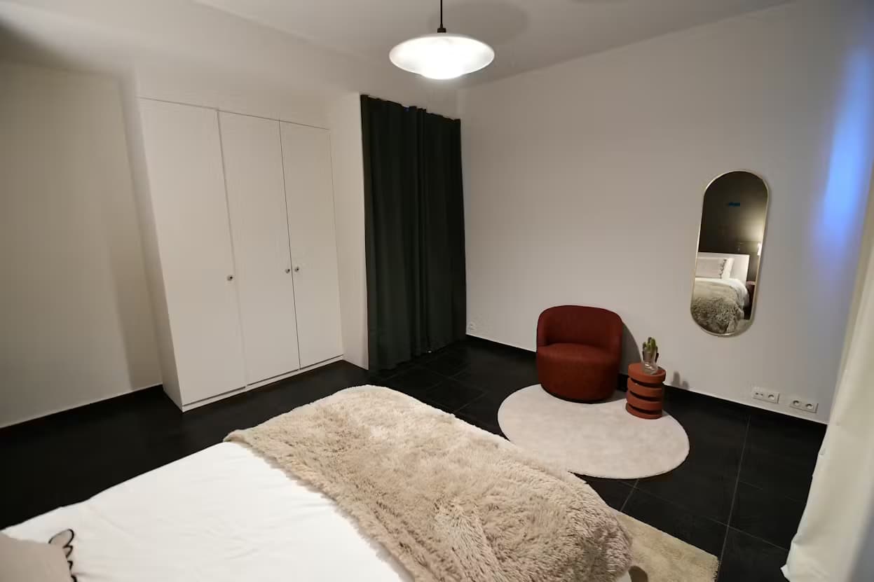 1. Ground Floor Apartment - Room 2 thumbnail 21