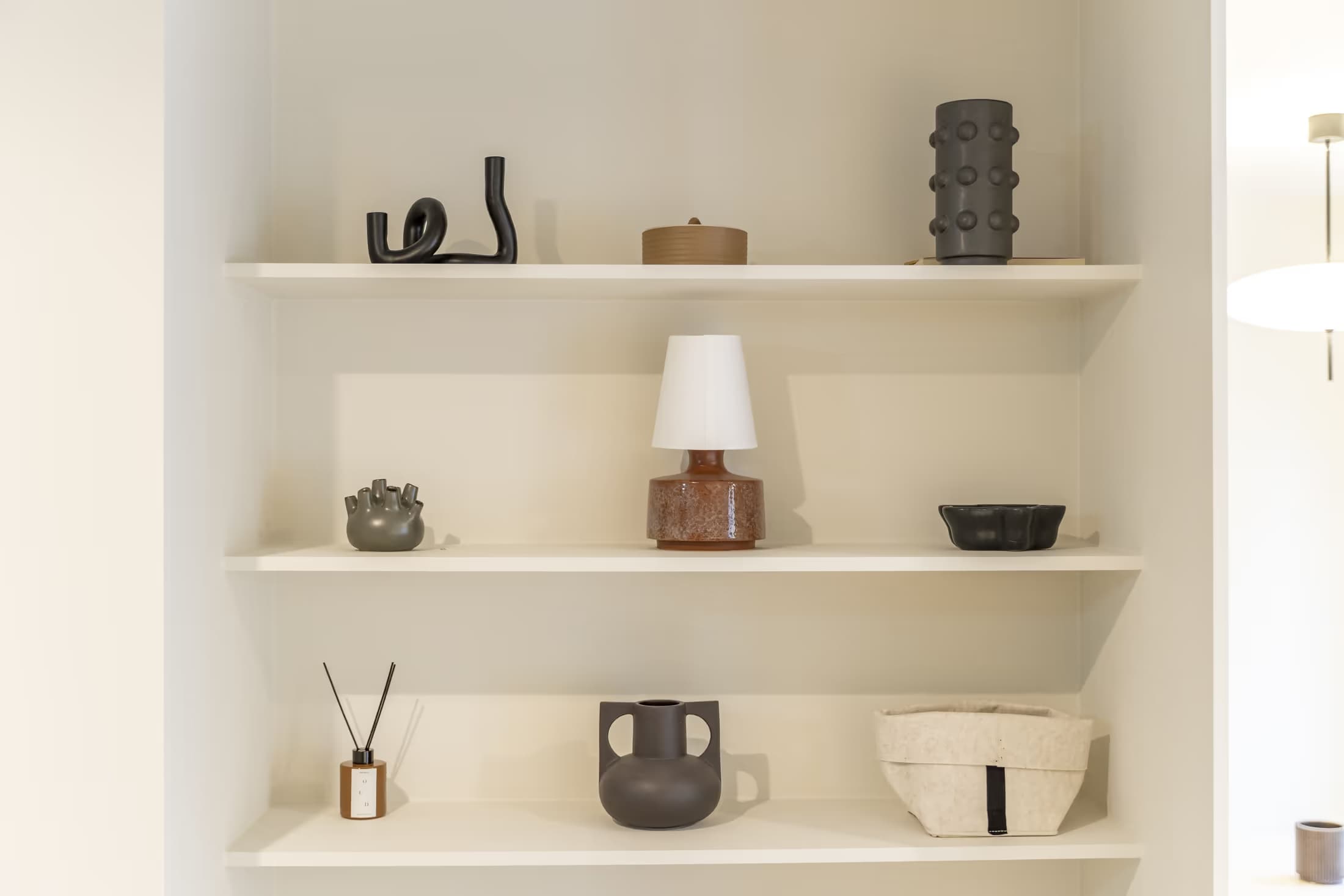 2. Private apartment, street-side thumbnail 15