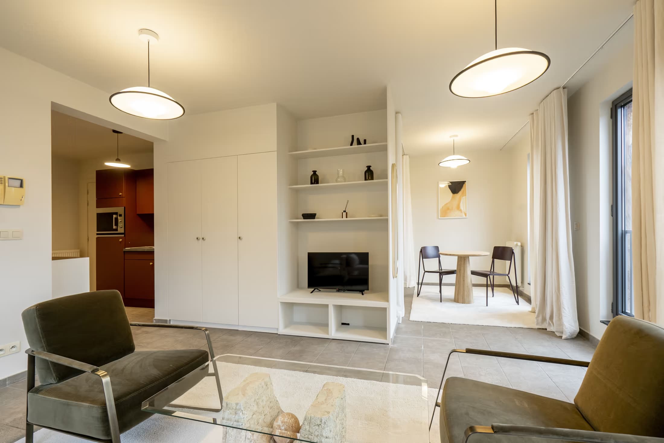 6. Studio, garden-side photo 1