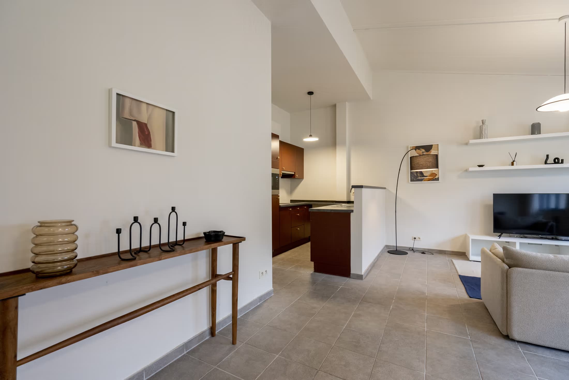 8. Rooftop Apartment thumbnail 8