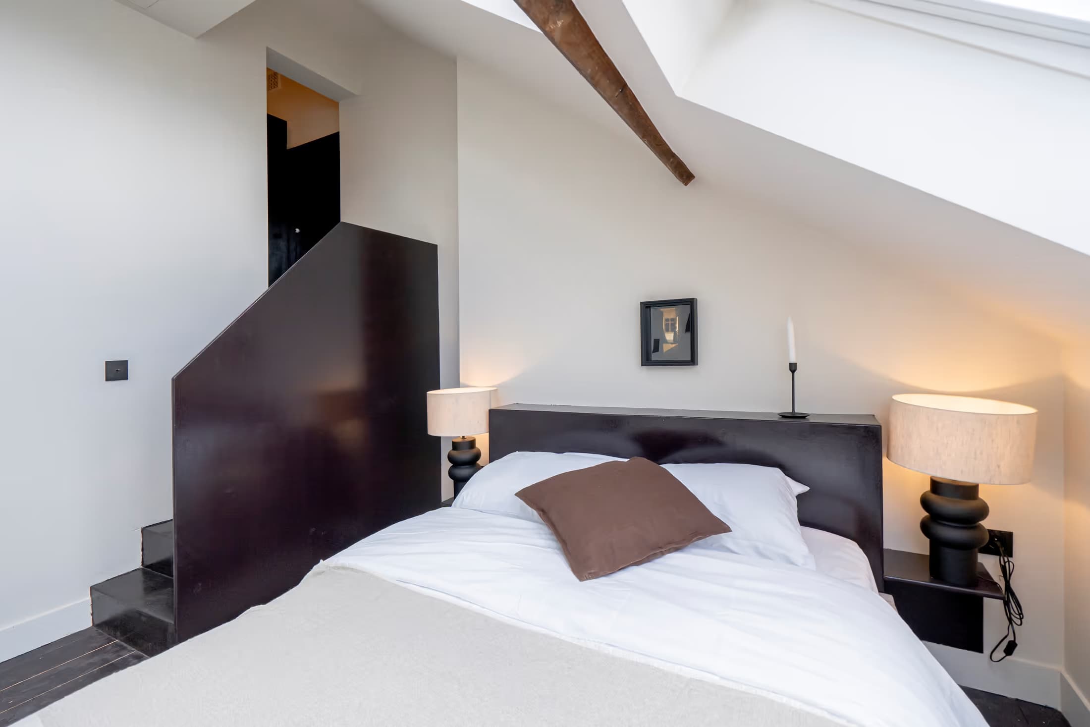 Studio 10 thumbnail 2