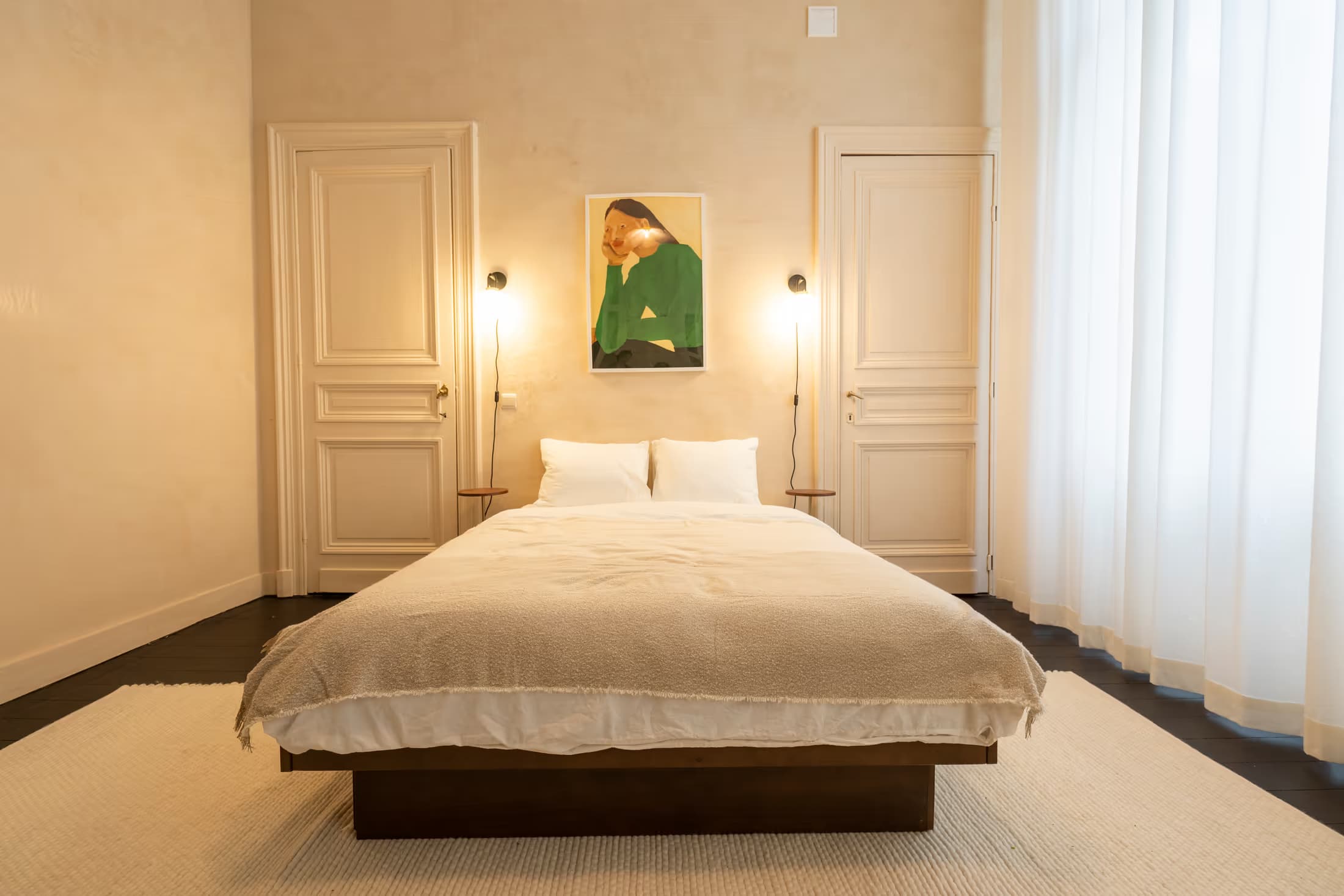 1. Co-living room – Street Side photo 1