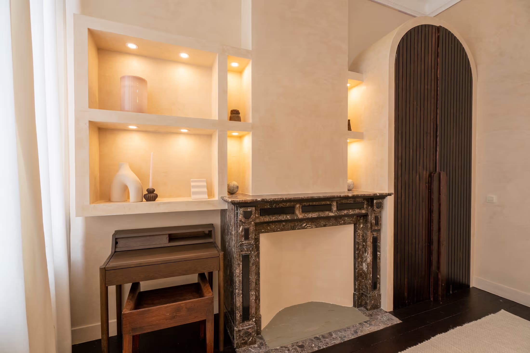 1. Co-living room – Street Side thumbnail 11