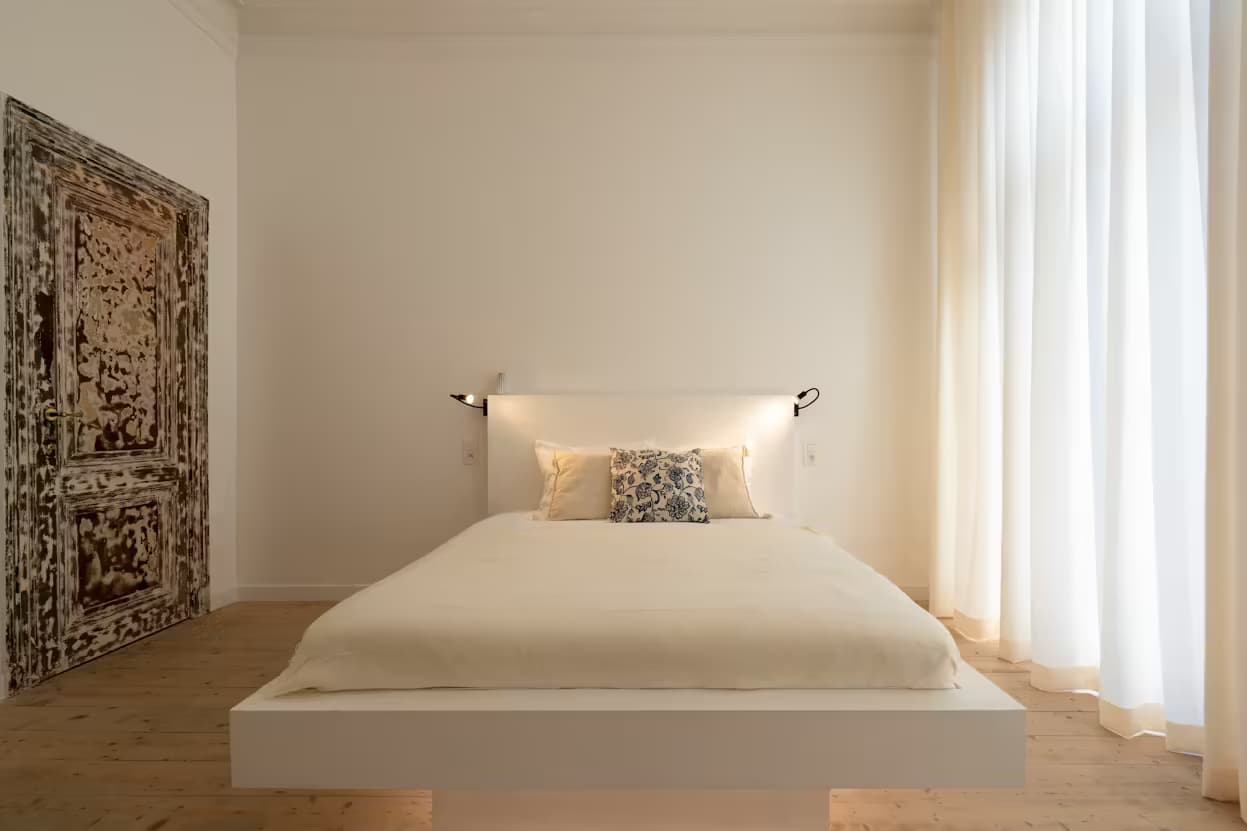 1. Co-living room – Street Side